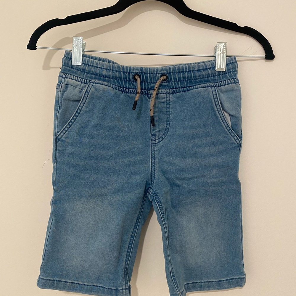 Primark boy jean shorts size 8-9